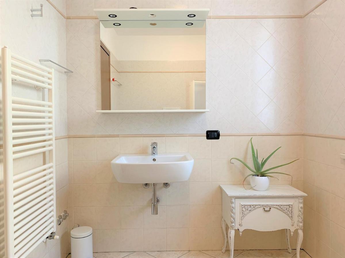 Ferienwohnung Casa Ulivi Bianco Rivoltella del Garda Exterior foto